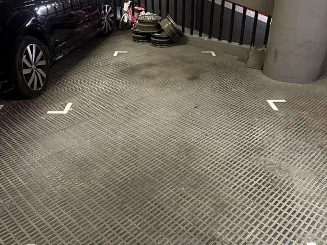 Garaje en alquiler en calle De Muntaner, Barcelona, de 12 m² por 110