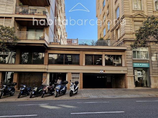 Garaje en alquiler en calle De Muntaner, Barcelona, por 140