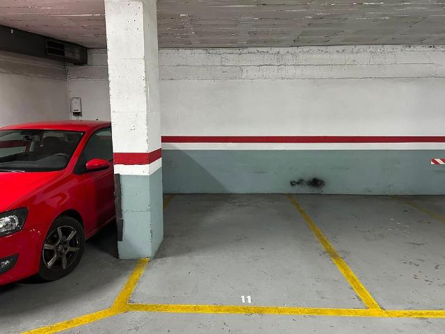 Garaje en alquiler en calle De Neopàtria, Barcelona, de 8 m² por 95