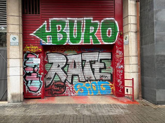Garaje en alquiler en calle De Sardenya, Barcelona, de 11 m² por 105