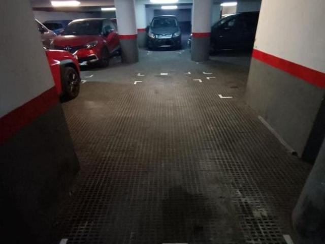 Garaje en alquiler en calle De Sepúlveda, Barcelona, de 8 m² por 150