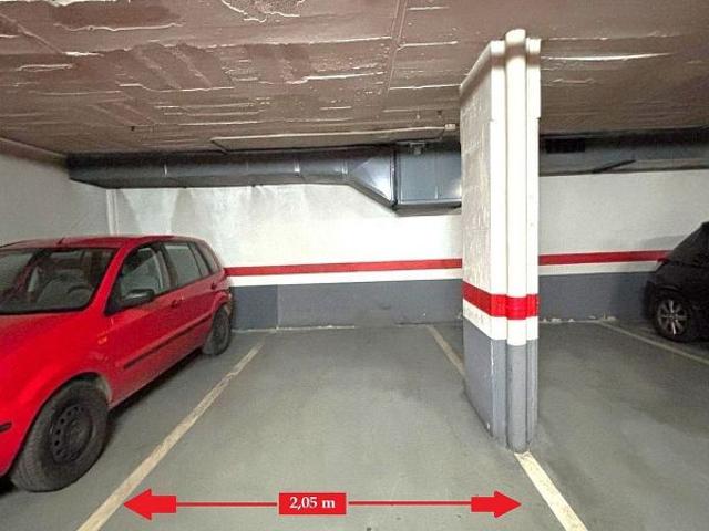 Garaje en alquiler en calle De Sicília, Barcelona, de 9 m² por 90