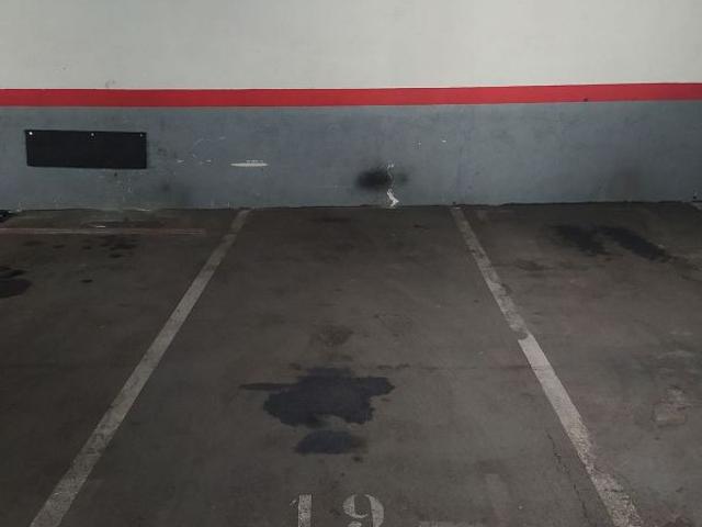 Garaje en alquiler en calle De Pau Alsina, Barcelona, de 8 m² por 110