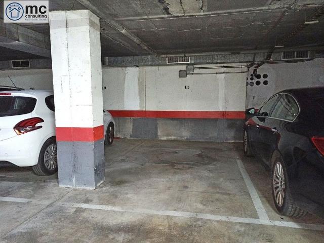 Garaje en alquiler en calle De Pamplona, Barcelona, de 12 m² por 100