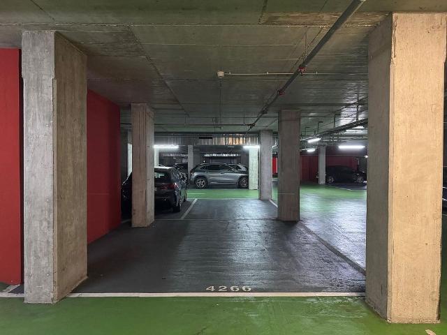 Garaje en alquiler en calle De París, Barcelona, por 145