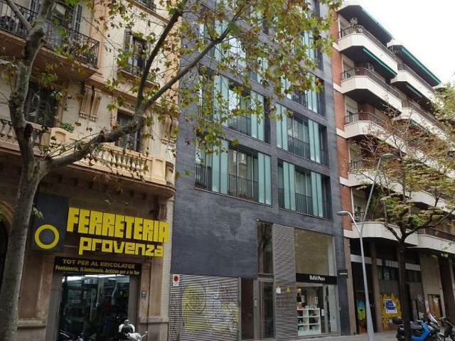 Garaje en alquiler en calle De Provença, Barcelona, por 130