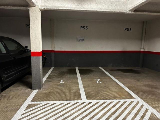 Garaje en alquiler en calle De Puigreig, Barcelona, de 4 m² por 40