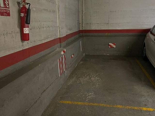 Garaje en alquiler en calle De Pujades, Barcelona, por 90