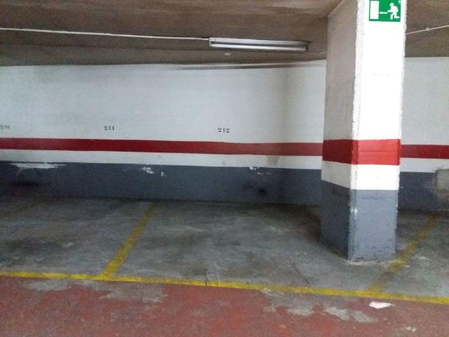 Garaje en alquiler en calle De Valencia, Barcelona, por 60