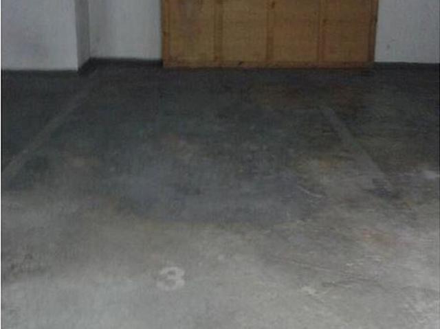 Garaje en alquiler en calle De Brujas, Sabadell, de 12 m² por 82