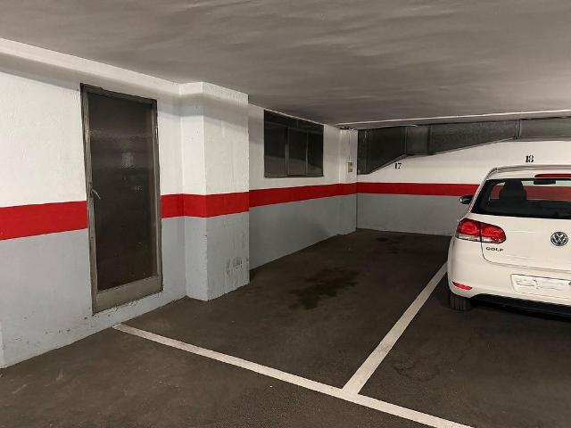 Garaje en alquiler en calle Del Berguedà, Barcelona, de 13 m² por 121