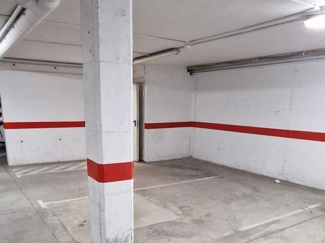 Garaje en alquiler en calle Del Bruc, Sant Celoni, de 12 m² por 73