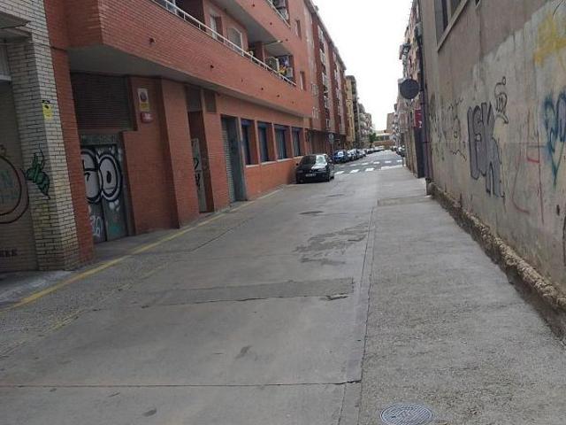 Garaje en alquiler en calle Del Camí de Corbins, Lleida, de 15 m² por 50