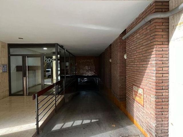 Garaje en alquiler en calle Del Dos de Maig, Barcelona, por 100