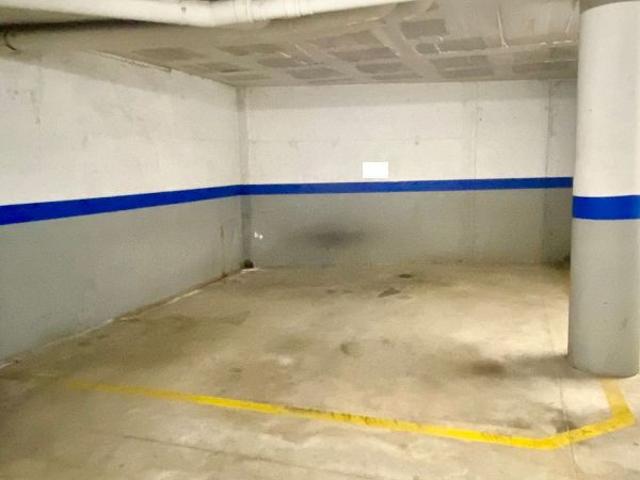 Garaje en alquiler en calle Del Poeta Mistral, Manresa, de 22 m² por 80