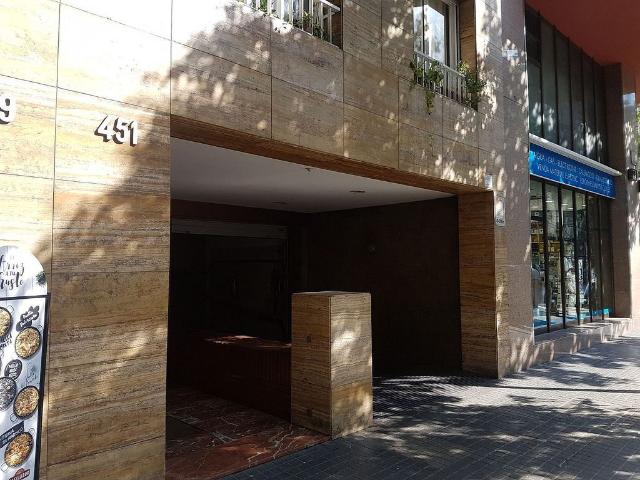 Garaje en alquiler en calle Del Rosselló, Barcelona, de 10 m² por 120