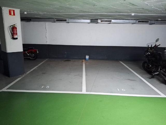Garaje en alquiler en calle Del Rosselló, Barcelona, por 100