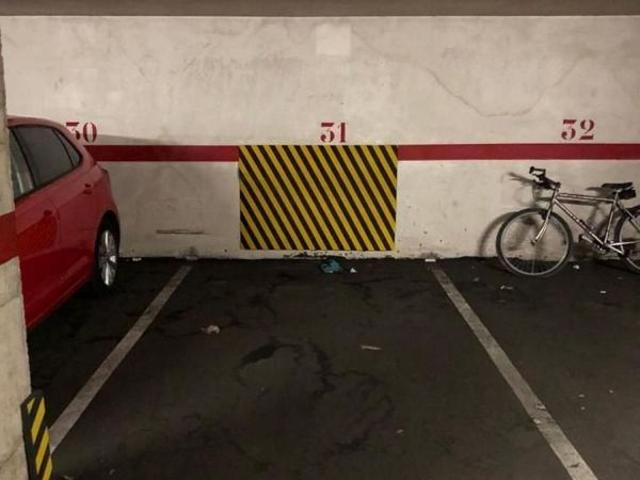Garaje en alquiler en calle Del Sol, Montcada i Reixac, de 11 m² por 65