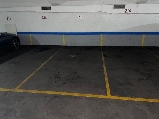 Garaje en alquiler en calle Del Taquígraf Garriga, Barcelona, de 10 m² por 80