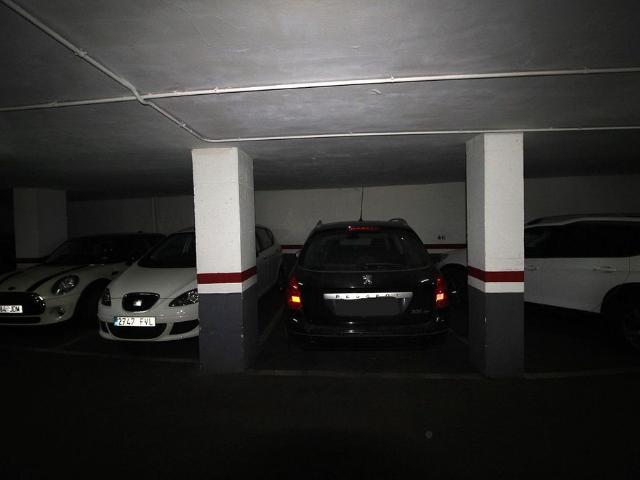 Garaje en alquiler en calle Del Tenor Masini, Barcelona, de 10 m² por 95