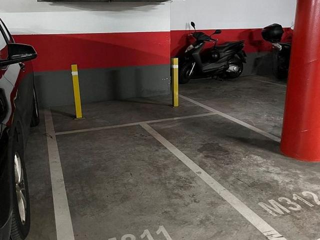 Garaje en alquiler en calle Del Torrent de L'olla, Barcelona, por 36