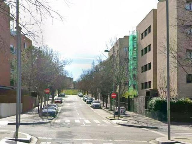 Garaje en alquiler en calle D'elionor Vinyerta, Sant Cugat del Vallès, por 70