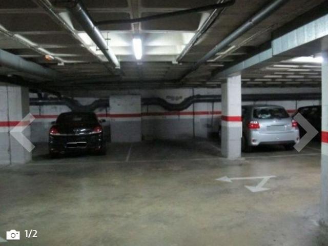 Garaje en alquiler en calle Dels Banys, Reus, por 75
