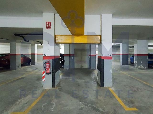 Garaje en alquiler en calle D'hondures, Barcelona, de 10 m² por 90