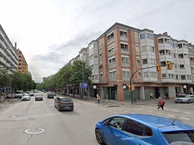 Garaje en alquiler en calle Emili Grahit, Girona, de 14 m² por 95