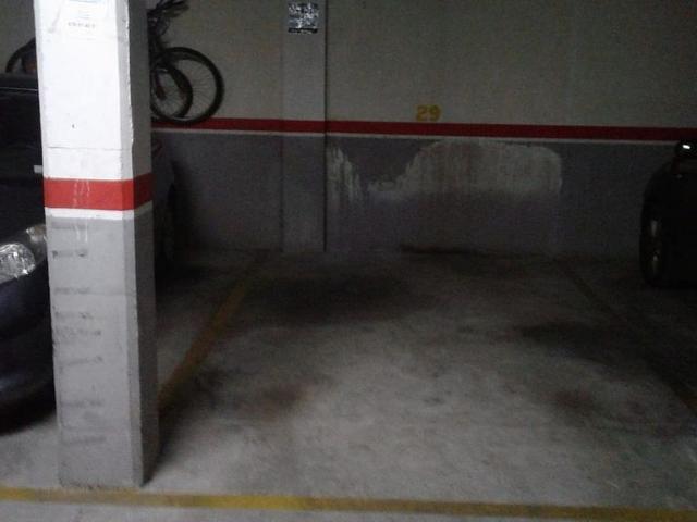 Garaje en alquiler en calle Lluís Companys, Viladecans, de 11 m² por 90