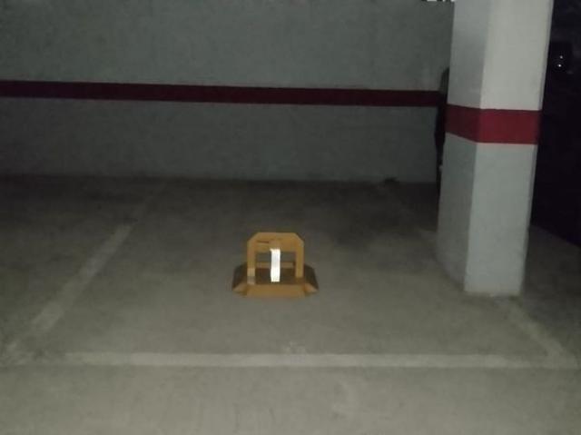 Garaje en alquiler en calle Mallorca, Sant Boi de Llobregat, de 10 m² por 75