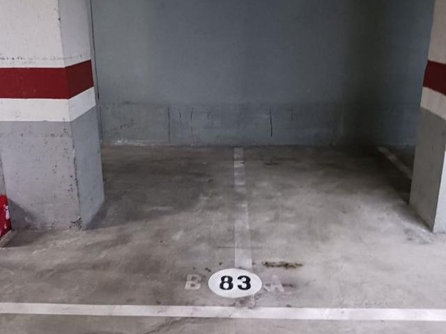 Garaje en alquiler en calle Migdia, Girona, por 90