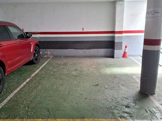 Garaje en alquiler en calle Santa Eulàlia, Hospitalet de Llobregat, L´, de 11 m² por 70