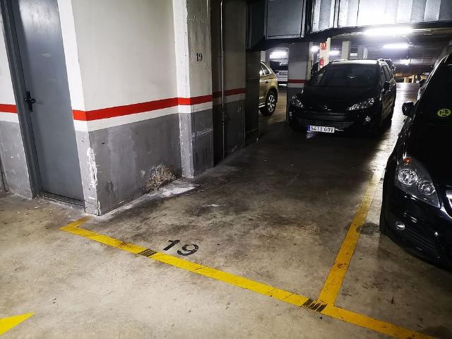 Garaje en alquiler en calle Sants, Barcelona, de 10 m² por 95