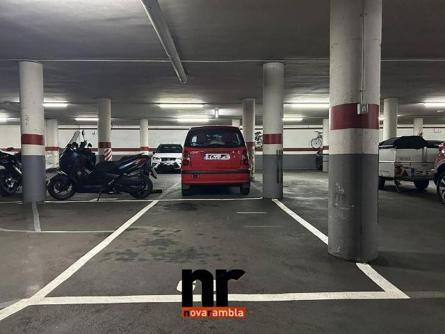 Garaje en alquiler en calle Palau Ausit, Ripollet, de 9 m² por 70