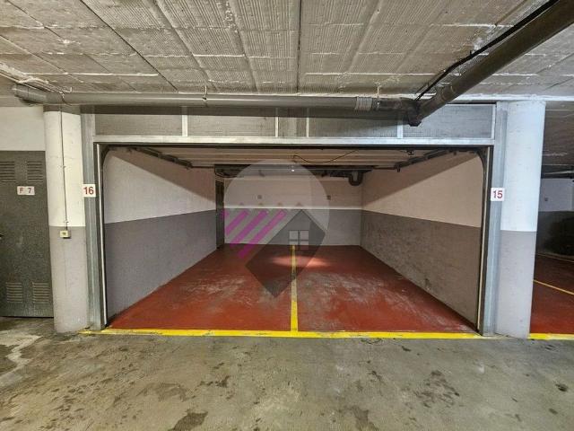 Garaje en alquiler en calle Prat de la Creu, Andorra la Vella, de 25 m² por 400