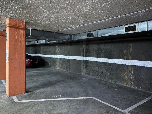 Garaje en alquiler en calle Pujada Creu de Palau, Girona, de 23 m² por 150