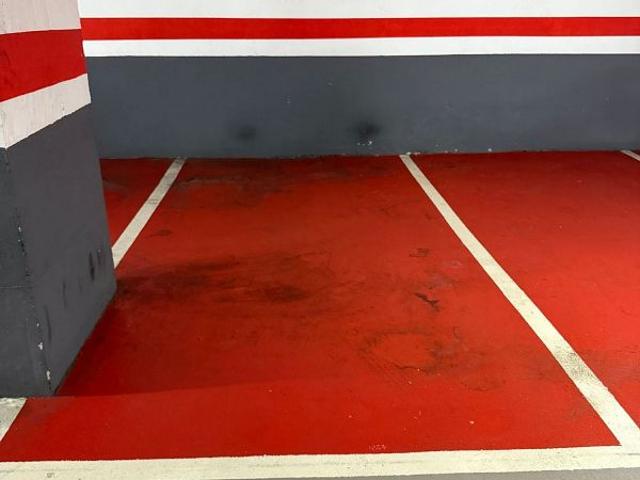 Garaje en alquiler en calle Valencia, Barcelona, de 10 m² por 130