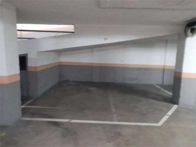 Garaje en Alquiler en Creu de la Mà