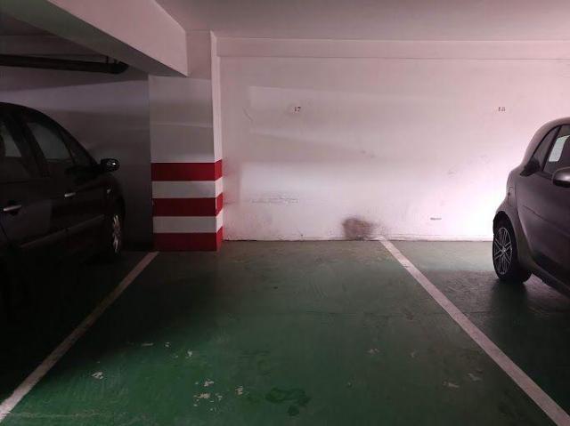 Garaje en alquiler en A Coruña, CUATRO CAMINOS