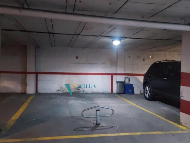 Garaje en alquiler en Alcalá de Guadaira, Zona Centro