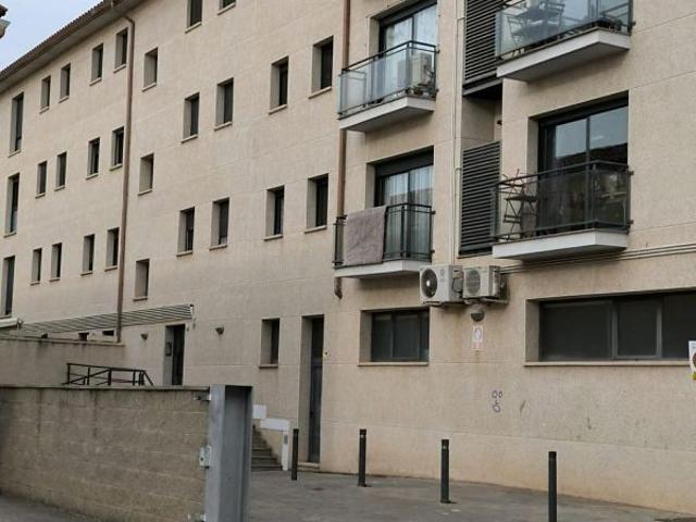 Garaje en alquiler en Artés, de 14 m² por 60