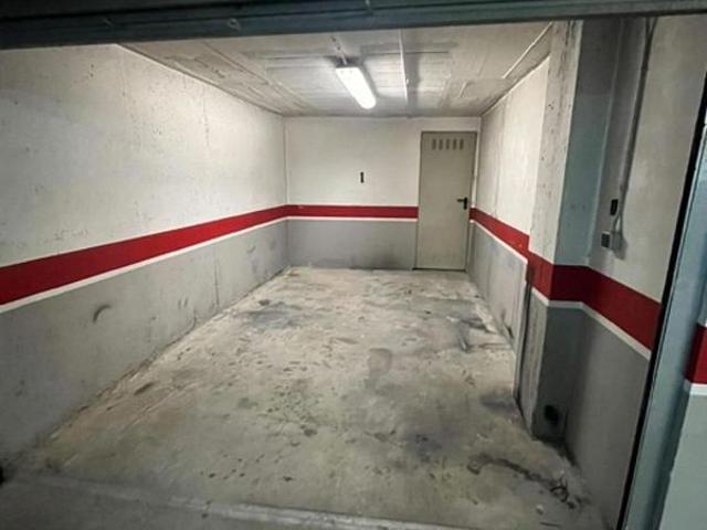 Garaje en alquiler en avenida De Balmes, Lleida, de 52 m² por 70