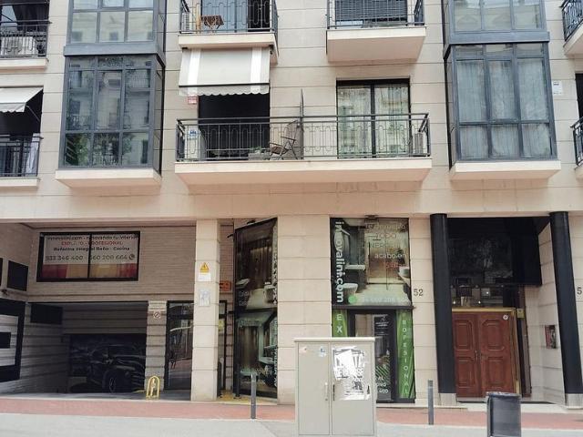 Garaje en alquiler en avenida De Mistral, Barcelona, de 4 m² por 40