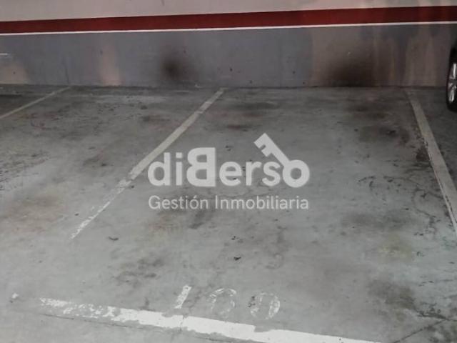 Garaje en alquiler en Avenida Lisboa Zona HUCA