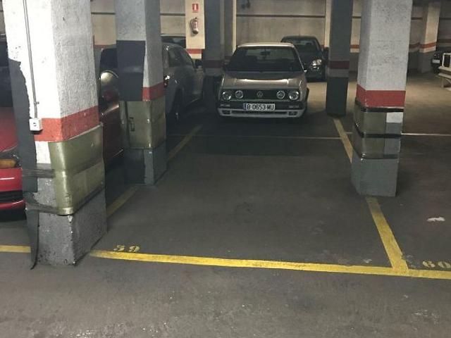 Garaje en alquiler en avenida Salvador Espriu, Badalona, de 11 m² por 90