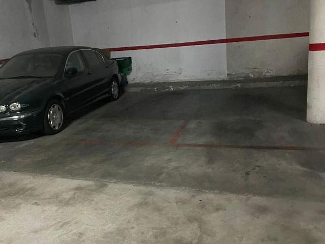 Garaje en alquiler en Barcelona, de 10 m² por 100