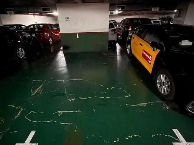 Garaje en alquiler en Barcelona, de 10 m² por 120