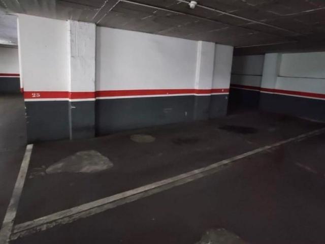 Garaje en alquiler en Barcelona, de 27 m² por 160