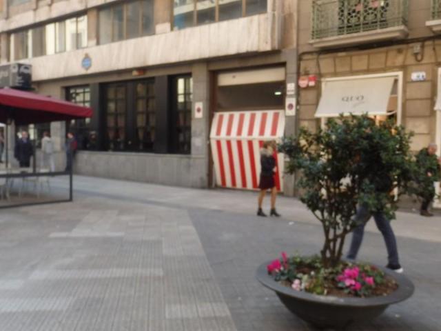 Garaje en alquiler en Bilbao, Abando Gran Via